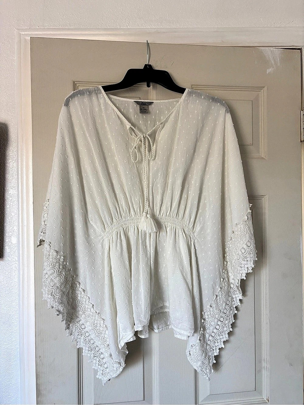 Bass White Lace Trim Tunic Size XS Like New